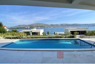 013 5030 30a Ciovo newly built villa with pool for sale