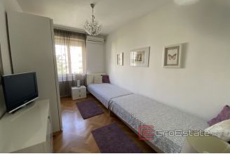 013 2034 04 Spinut comfortable two bedroom apartment for rent