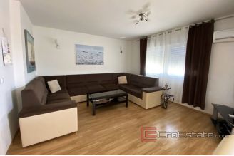 0015 2034 11 Kastela house with pool and sea view for sale