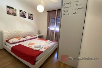 0015 2034 11 Kastela house with pool and sea view for sale