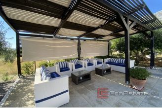 0015 2034 11 Kastela house with pool and sea view for sale