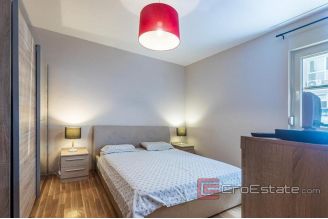 010 2028 10 near split modern apartment with pool for sale