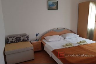 007 493 14 Hvar apartment house with sea view for sale