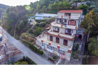 013 5040 30 island solta apartment house for sale1