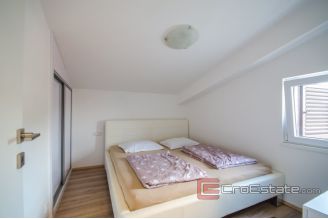 013 5040 30 island solta apartment house for sale1