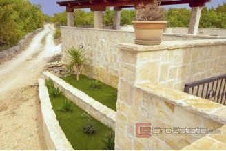 017 near zadar stone villa with pool for sale