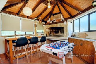 020 2034 15 split house with sea view and pool for sale