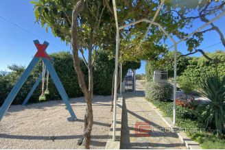 020 2034 15 split house with sea view and pool for sale