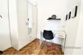 011 2034 16 split spinut two bedroom apartment for rent