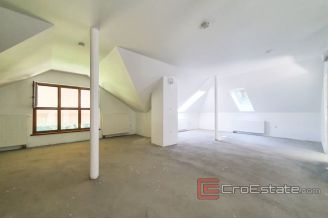 012 5041 30 Karlovac family house by the river for sale