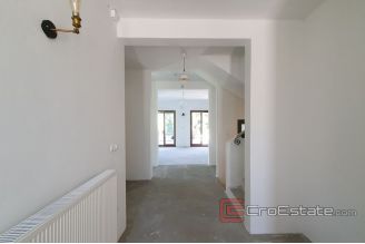 012 5041 30 Karlovac family house by the river for sale