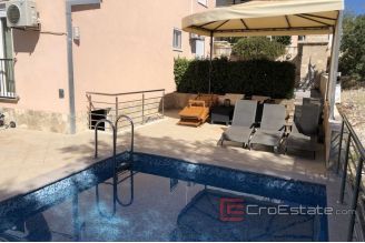 013 2033 12 Ciovo apartment house with sea view for sale