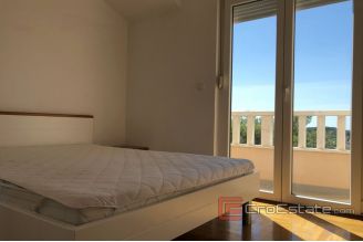 013 2033 12 Ciovo apartment house with sea view for sale