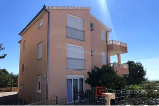 013 2033 12 Ciovo apartment house with sea view for sale