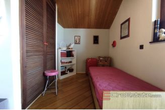 012 2024 126 Split three bedroom apartment with terrace for sale