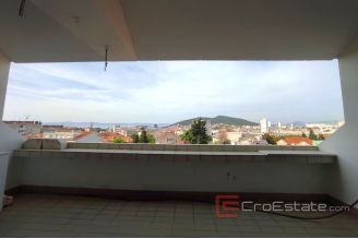 012 2024 126 Split three bedroom apartment with terrace for sale
