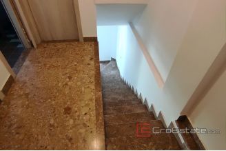 011 2114 07 Zadar semi detached house with sea view for sale