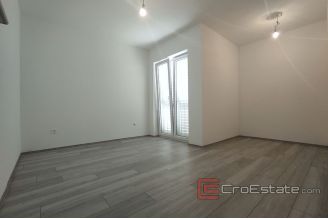 016 2024 125 Brac new building with 7 apartment for sale