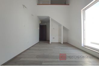 016 2024 125 Brac new building with 7 apartment for sale