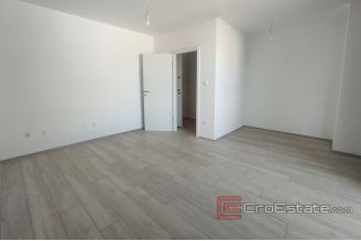 016 2024 125 Brac new building with 7 apartment for sale