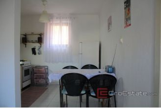 009 2029 15 Marina house for renovation for sale