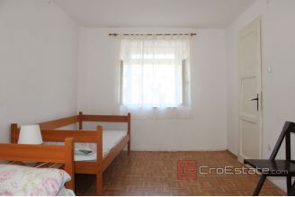 009 2029 15 Marina house for renovation for sale