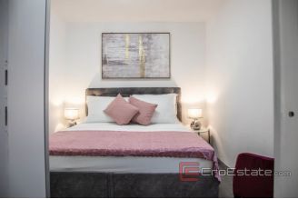 007 2024 127 split center renovated stone house for_sale