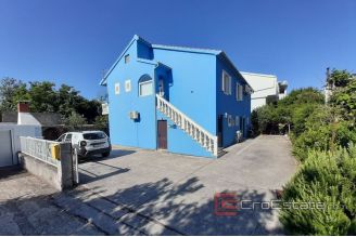 013 2016 471 Peljesac apartment house for sale