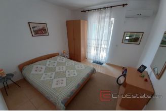 013 2016 471 Peljesac apartment house for sale