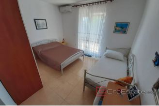 013 2016 471 Peljesac apartment house for sale