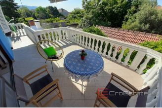 013 2016 471 Peljesac apartment house for sale