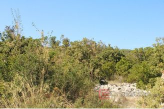 004 2033 13 Solta building land with sea view for sale