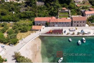 003 2022 315 Korcula building land first row to the sea for sale