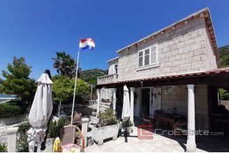 011 2016 462a Peljesac restaurant in first row to the sea for sale