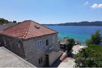 011 2016 462a Peljesac restaurant in first row to the sea for sale