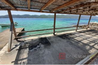 011 2016 462a Peljesac restaurant in first row to the sea for sale