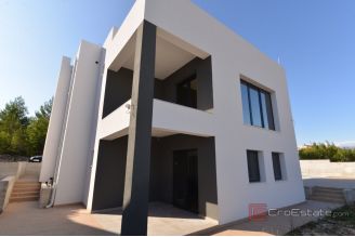 013 2114 08 Zadar Modern villa with sea view for sale
