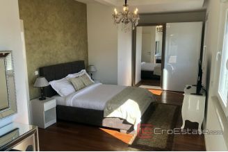 012 2033 14 Split Spinut penthouse with sea view for rent