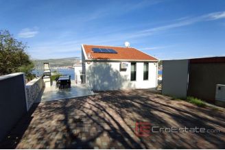 019 2024 128 Ciovo villa with pool and sea view for sale