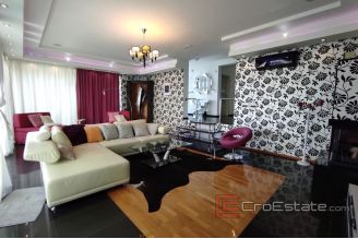 019 2024 128 Ciovo villa with pool and sea view for sale