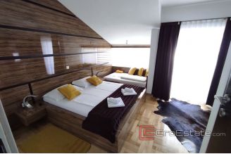 019 2024 128 Ciovo villa with pool and sea view for sale
