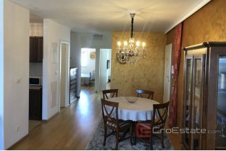 009 2033 15 Split Spinut Three bedroom apartment for rent