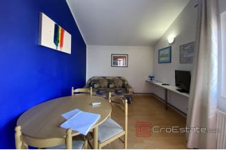 017 2034 20 Trogir house with yard near center for sale