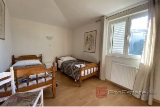 017 2034 20 Trogir house with yard near center for sale