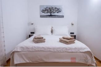 015 2029 17 Split area Villa with pool and for sale