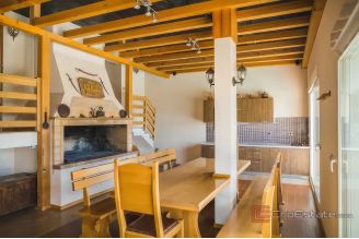 015 2029 17 Split area Villa with pool and for sale