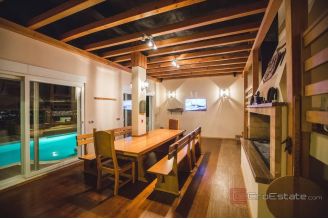 015 2029 17 Split area Villa with pool and for sale