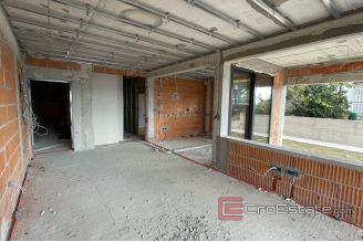 008 2035 06 Ciovo Apartments in new building with sea view for sale