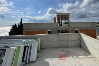 008 2035 06 Ciovo Apartments in new building with sea view for sale