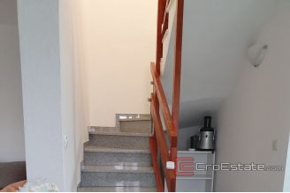 005 5046 30 Pag semi detached house for sale